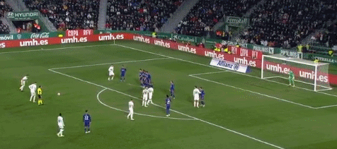 雷迪克谈社媒时代执教：球员活在评论里，保持稳定颇具挑战