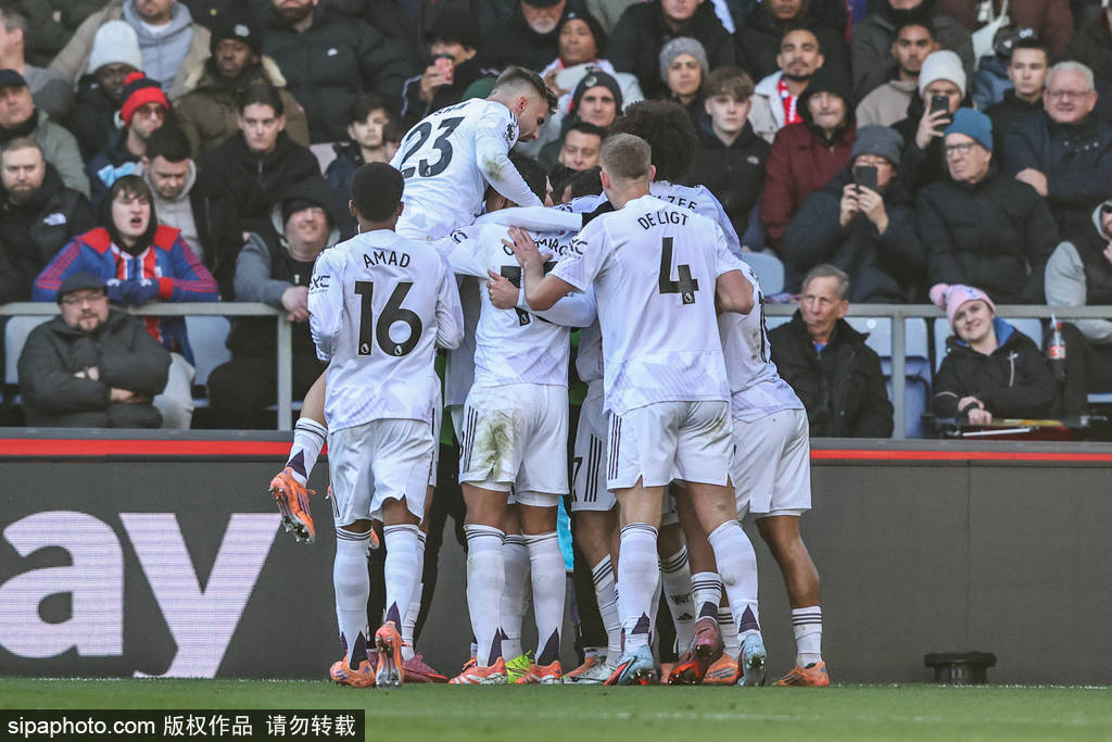 速度滑冰世界杯男子500米 薛智文以34秒64斩获第12名