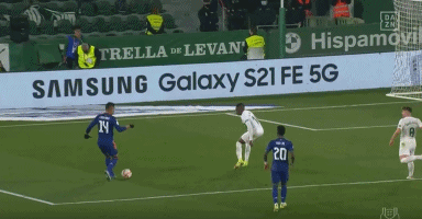 篮球——CBA常规赛：新疆伊力特不敌广东东阳光